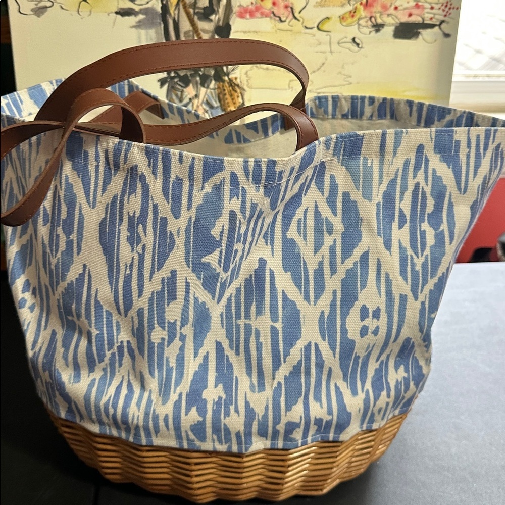 Picnic time wicker basket with utensils and glasses - Picture 3 of 7